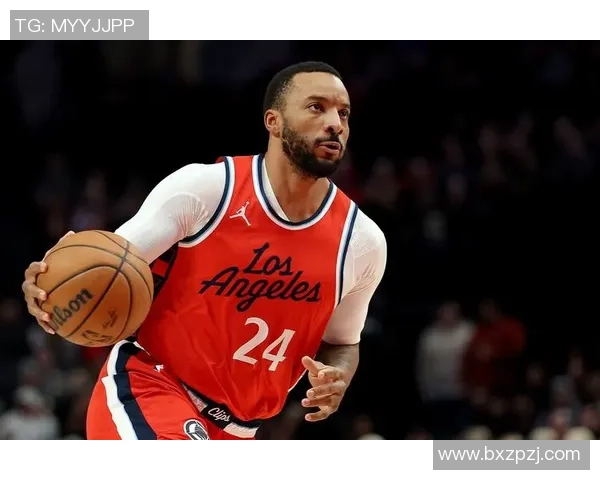 诺曼鲍威尔喜迎新生命00后女友怀孕颜值引关注